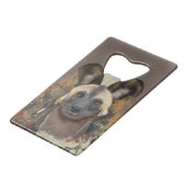 アフリカの野生犬の抽象芸術絵を描（ばちゃばちゃ）跳ねる クレジットカード栓抜き (正面アングル)