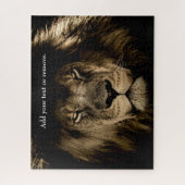 アフリカの雄のライオンの、劇的なクローズアップ写真。 ジグソーパズル (縦)