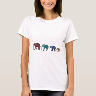 アフリカゾウの歩行 Tシャツ