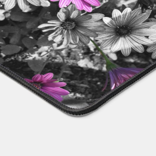 アフリカデイジー花の部分色パーソナライズされた デスクマット (コーナー)