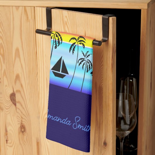 アフリカモダンアート、トロピカルサンセットセーリング キッチンタオル (三つ折り)