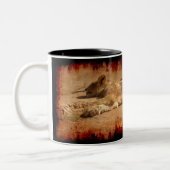 アフリカライオンとハイエナ野生動物マグカップ ツートーンマグカップ (左)