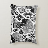 アフリカンガールポートレートトライバルタトゥー アクセントクッション (裏面(縦))