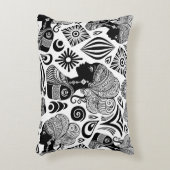 アフリカンガールポートレートトライバルタトゥー アクセントクッション (正面(垂直))