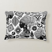 アフリカンガールポートレートトライバルタトゥー アクセントクッション (裏面)