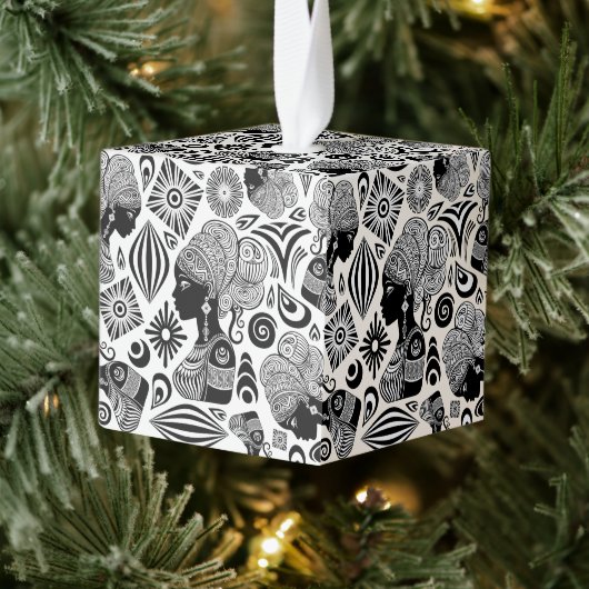 アフリカンガールポートレートトライバルタトゥー キューブオーナメント (ツリー)