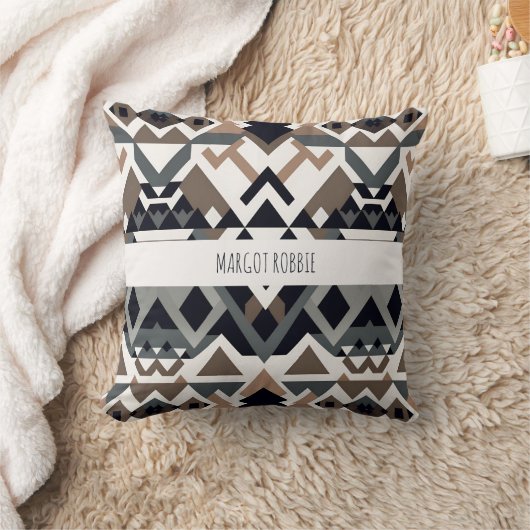 アフリカ三角形の幾何学的な茶色のグレーパターン クッション (ブランケット)
