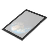 アフリカ上空の模擬雲を示す全地球。 ノートパッド (アングル)