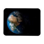 アフリカ上空の模擬雲を示す全地球。 マグネット (横)