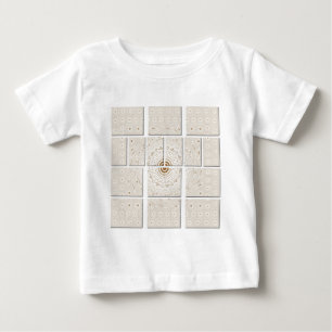 アフリカ伝統的モザイクアートプリント。 ベビーTシャツ