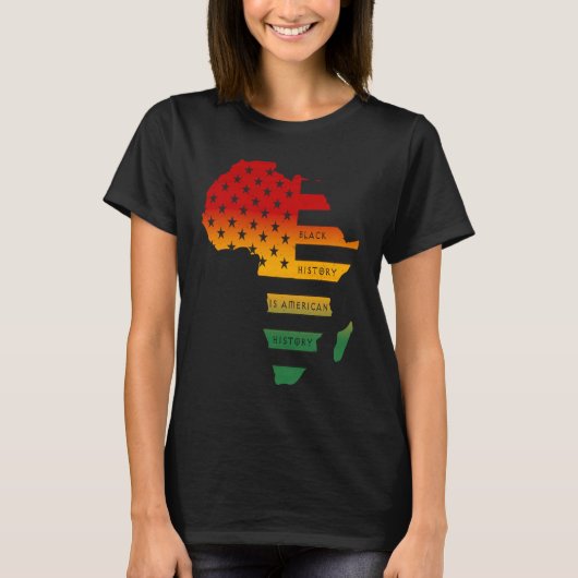 アフリカ地図アメリカ国旗ブラックの歴史はアメリカ Tシャツ (正面)