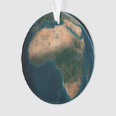 アフリカ大陸の上の宇宙から完全な地球。 オーナメント (正面)