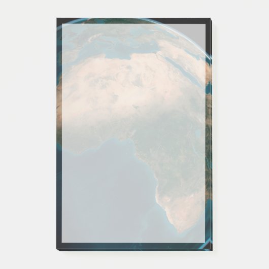 アフリカ大陸の上の宇宙から完全な地球。 ポストイット (正面)