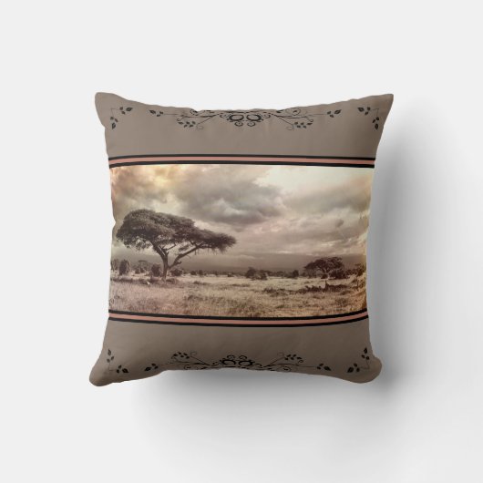 アフリカ平野 クッション (裏面)