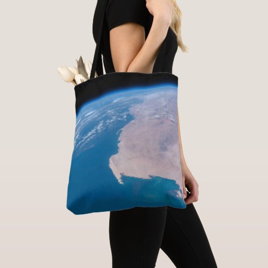 アフリカ沖のモーリタニアと西サハラ トートバッグ (クローズアップ)