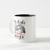 アフリカ灰色のママパパ私の子供は翼を持っている ツートーンマグカップ (正面左)