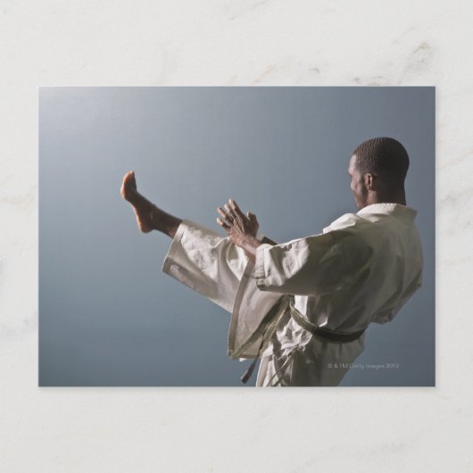 アフリカ系アメリカ人がジムに通っている ポストカード (正面)