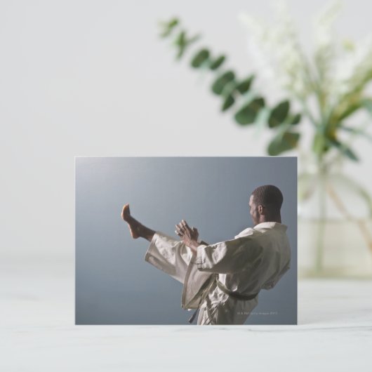 アフリカ系アメリカ人がジムに通っている ポストカード (スタンド正面)