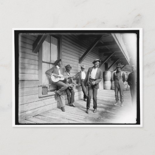 アフリカ系アメリカ人がボートc1902を待つ ポストカード (正面)