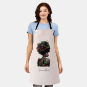 アフリカ系アメリカ人で蝶が多いアフロの女性 エプロン (着用した状態)