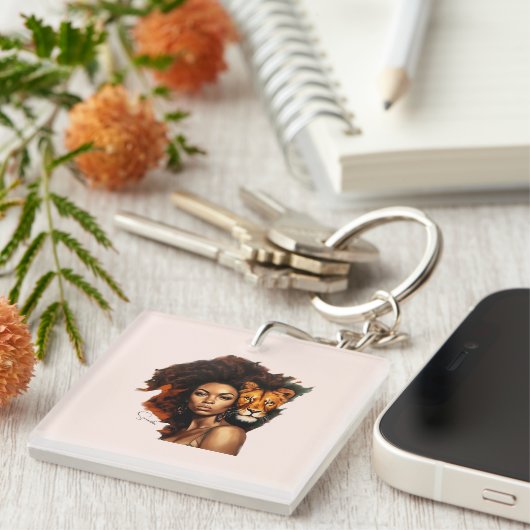アフリカ系アメリカ人のライオン威厳のある付き女性 キーホルダー (正面右)