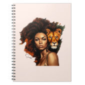 アフリカ系アメリカ人のライオン威厳のある付き女性 ノートブック (正面)