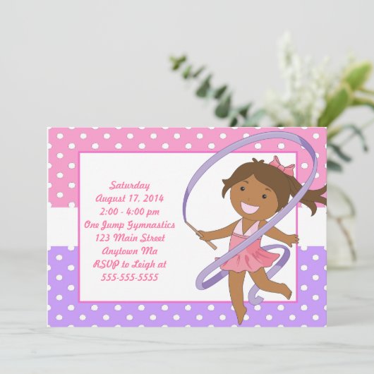 アフリカ系アメリカ人の女の子の体操のB日の招待状 招待状 (スタンド正面)
