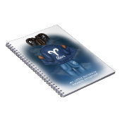 アフリカ系アメリカ人の牡羊座が手帳にサイン ノートブック (右側)