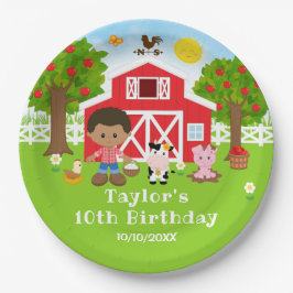 アフリカ系アメリカ人の男の子の誕生日パーティー ファーム レッドバーン ペーパープレート