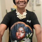 アフリカ系アメリカ人の美女と花 トライブレンドＴシャツ