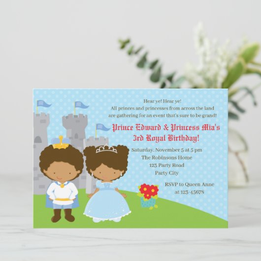 アフリカ系アメリカ人は誕生日の招待状を結び付けます 招待状 (スタンド正面)