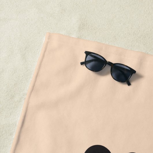 アフリカ系アメリカ人プリンセスバレリーナとボウ ビーチタオル (インサイチュ)