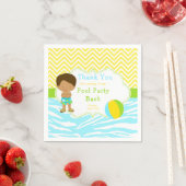 アフリカ系アメリカ人ボーイプールパーティーバッシュパーティー スタンダードカクテルナプキン (インサイチュ)