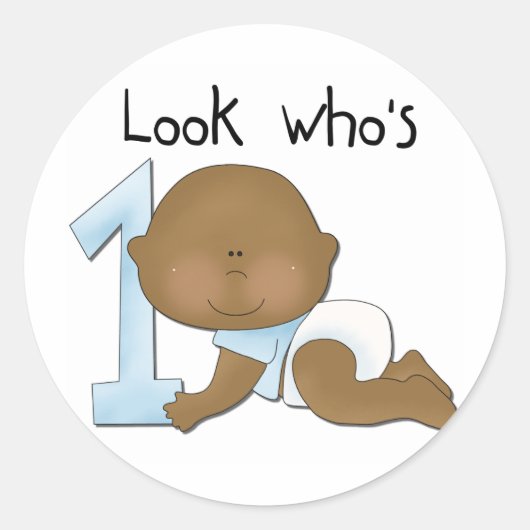 アフリカ系アメリカ人ボーイ1歳の誕生日Tシャツとプレゼント ラウンドシール (正面)