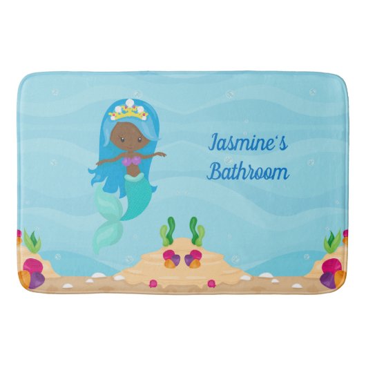 アフリカ系アメリカ人マーメイドガールかわいいカスタム子たち バスマット (正面)