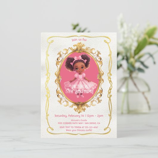 アフリカ系アメリカ人金ゴールドピンクプリンセス誕生日パーティー 招待状 (スタンド正面)