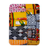 アフリカ、アンゴラ、ベンゲラ。明るい色のパンツ マグネット (縦)