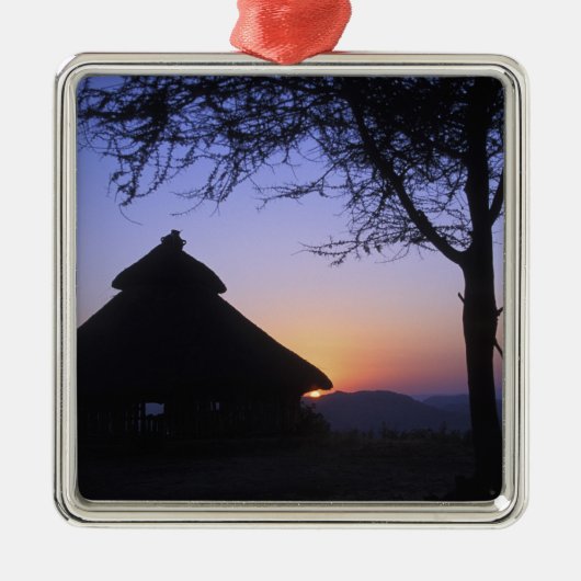 アフリカ、エチオピア、オモ川地域、夕日 メタルオーナメント (正面)