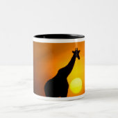 アフリカ、ケニア、マサイマラ。キリン ツートーンマグカップ (中央)