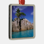 アフリカ、セイシェル、ラデジュ島。花崗岩 メタルオーナメント (右)