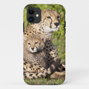 アフリカ タンザニア チーターの親子 2 iPhone 11 ケース