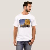 アフリカ、チュニジア、エル・ジェム。ローマの Tシャツ (正面フル)