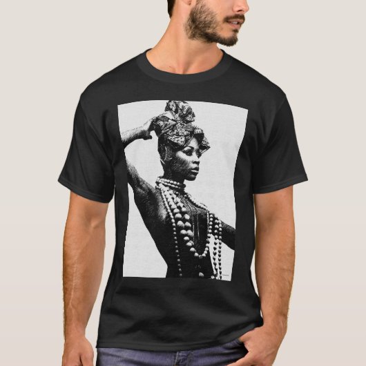 アフリ祝ア文化の美しいと精神 Tシャツ (正面)