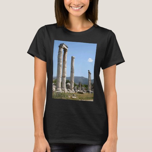 アフロディテ・アフロディシの神殿のイオン柱 Tシャツ (正面)