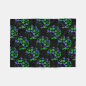 アフロディバグリーン&ブルー フリースブランケット (正面(横))