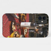 アペリティフと前菜の準備: パン、オリーブ、 Case-Mate iPhoneケース (裏面(横))