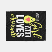 アボカドが大好きな女の子 フリースブランケット (正面(横))