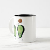 アボカドのおもしろいな元気づける逆立ち緑ピット ツートーンマグカップ (正面左)