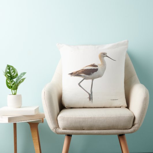 アボケ素晴らしトのアメリカ鳥がビーチを散歩 クッション (椅子)