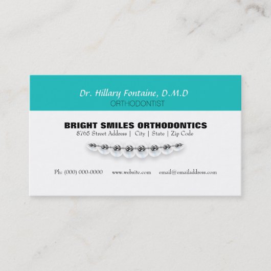 アポイントメントカードが付いている歯科矯正医の名刺 予約カード (正面)